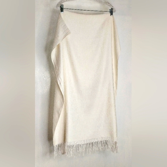 CHRISTIAN DIOR WRAP - Picture 1 of 10